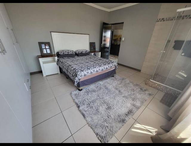 4 BEDROOM HOUSE FOR SALE IN TLHABANE WEST